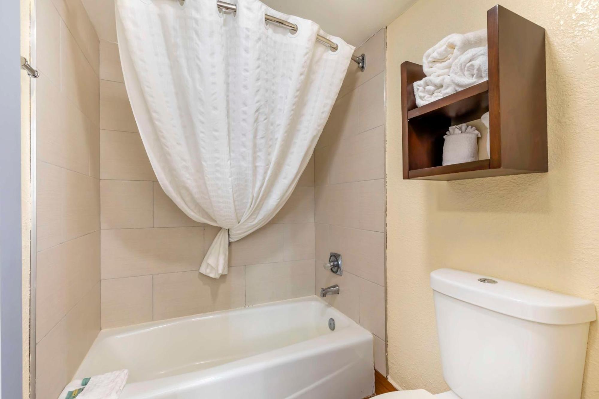 Best Western Salisbury Plaza Ngoại thất bức ảnh