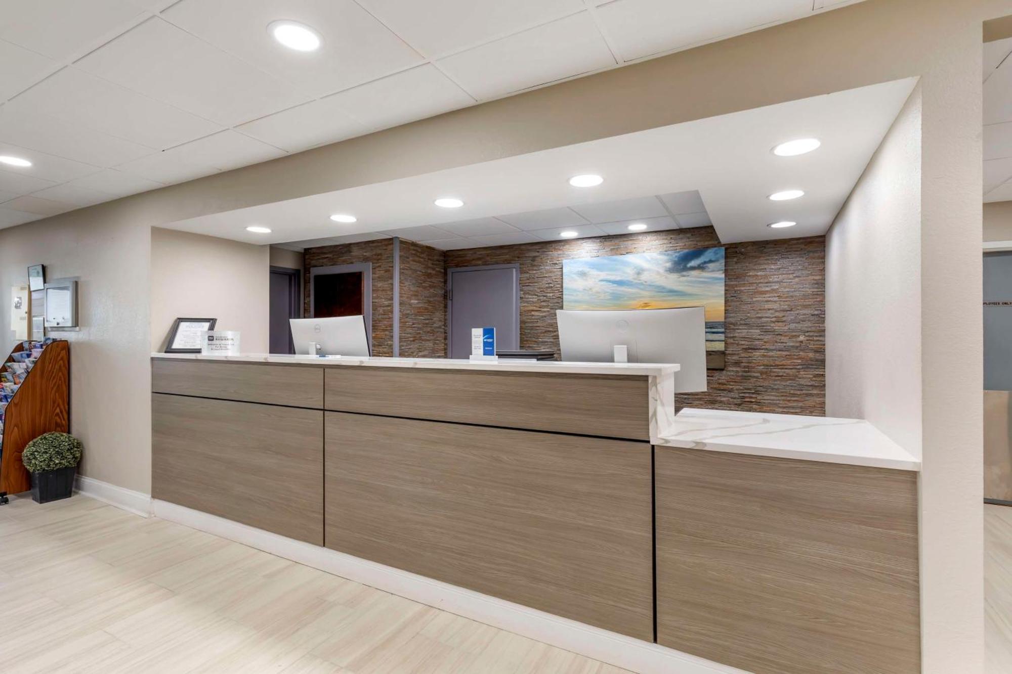 Best Western Salisbury Plaza Ngoại thất bức ảnh